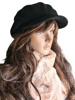 Eline Ren L'Atelier- Fijn gebeid-Soepel-Bakerboy-Model-Zacht-Warm-Muts-Zwart