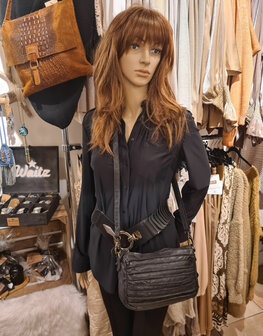 Schoudertasje-Crossbody- Gewassen-Leer-Vintage-Black-Arrigo