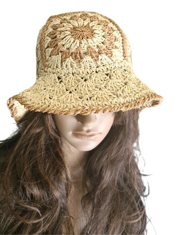 Yehwang-Crochet-hoedje- Bucketcap-Buckethat-Granny stitch-Raffa-Beige