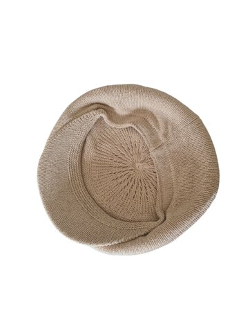 Eline Ren L'Atelier- Fijn gebeid-Soepel-Bakerboy-Model-Zacht-Warm-Muts-Beige